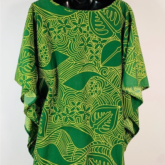 Authentic Manuhealii Caftan in bold green and yellow. Resort, cruise, tropical - Picture 2 of 8